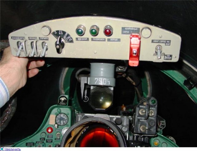0eee8a909acet.jpg