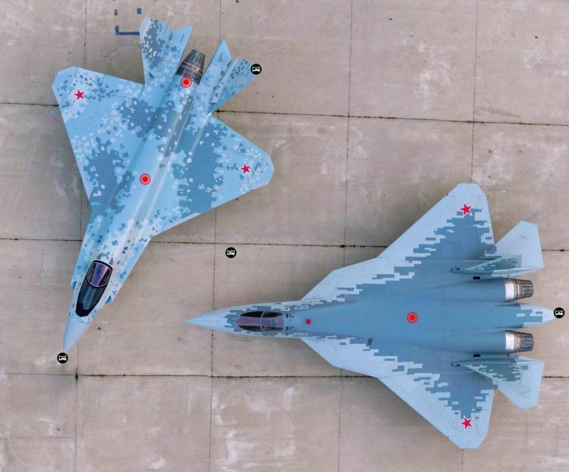 Su-57 a Su-75.jpg
