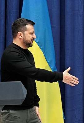 Zelensky hand.jpg